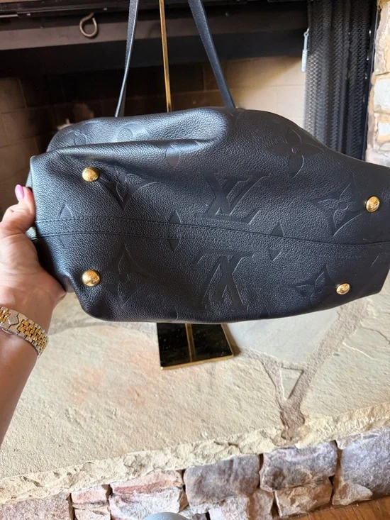 Louis Vuitton Black Monogram Embossed Hobo Bag. Carry All - Picture 8 of 10